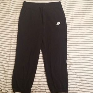 Nike cropped jogger sweatpants
